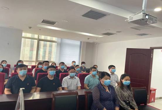 第十黨支部組織豫信公司干部、職工收看收聽“七一”建黨100周年慶祝大會簡報